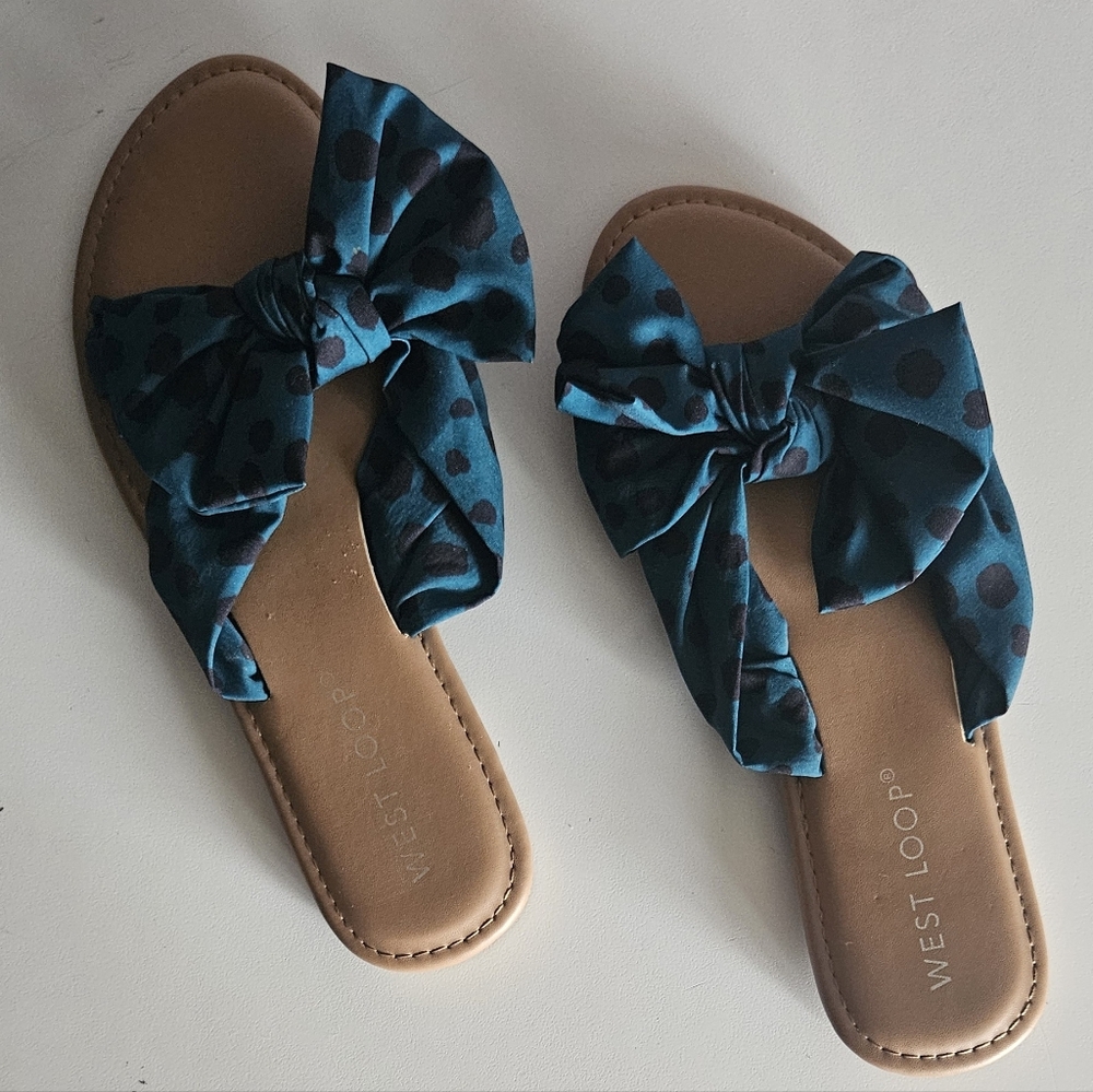 NWOT West Loop Sandals